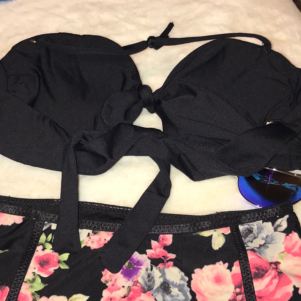 Custom Made Bikini - image 3